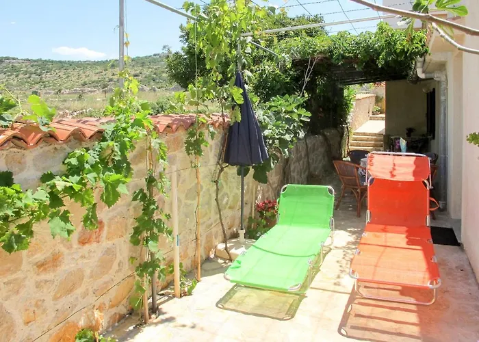 Lukeni-2 By Interhome