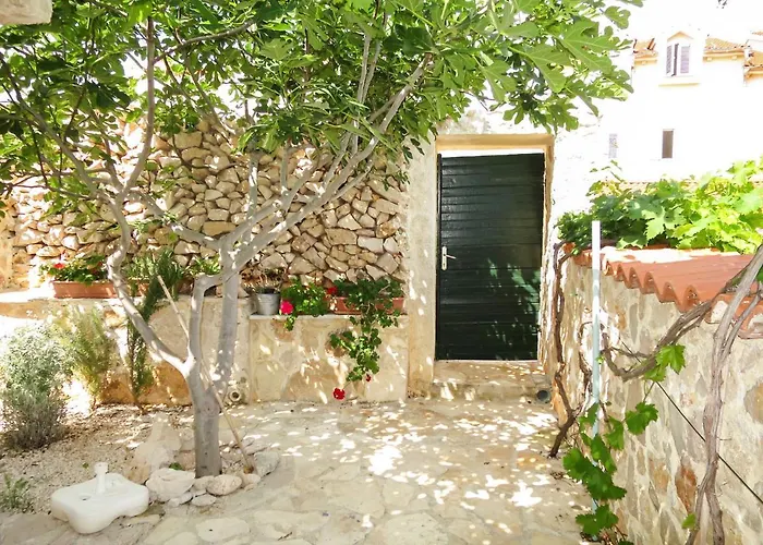 Lukeni-2 By Interhome Apartmán