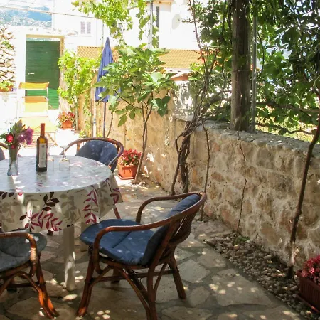 Lukeni-2 By Interhome * Vinjerac