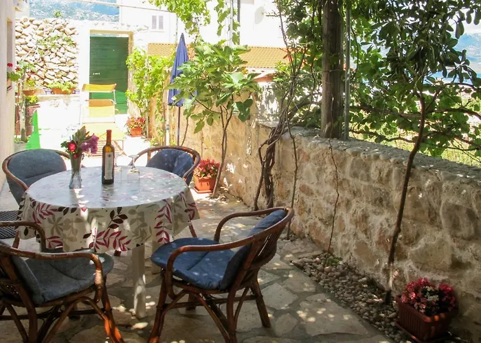 Lukeni-2 By Interhome * Виньерац